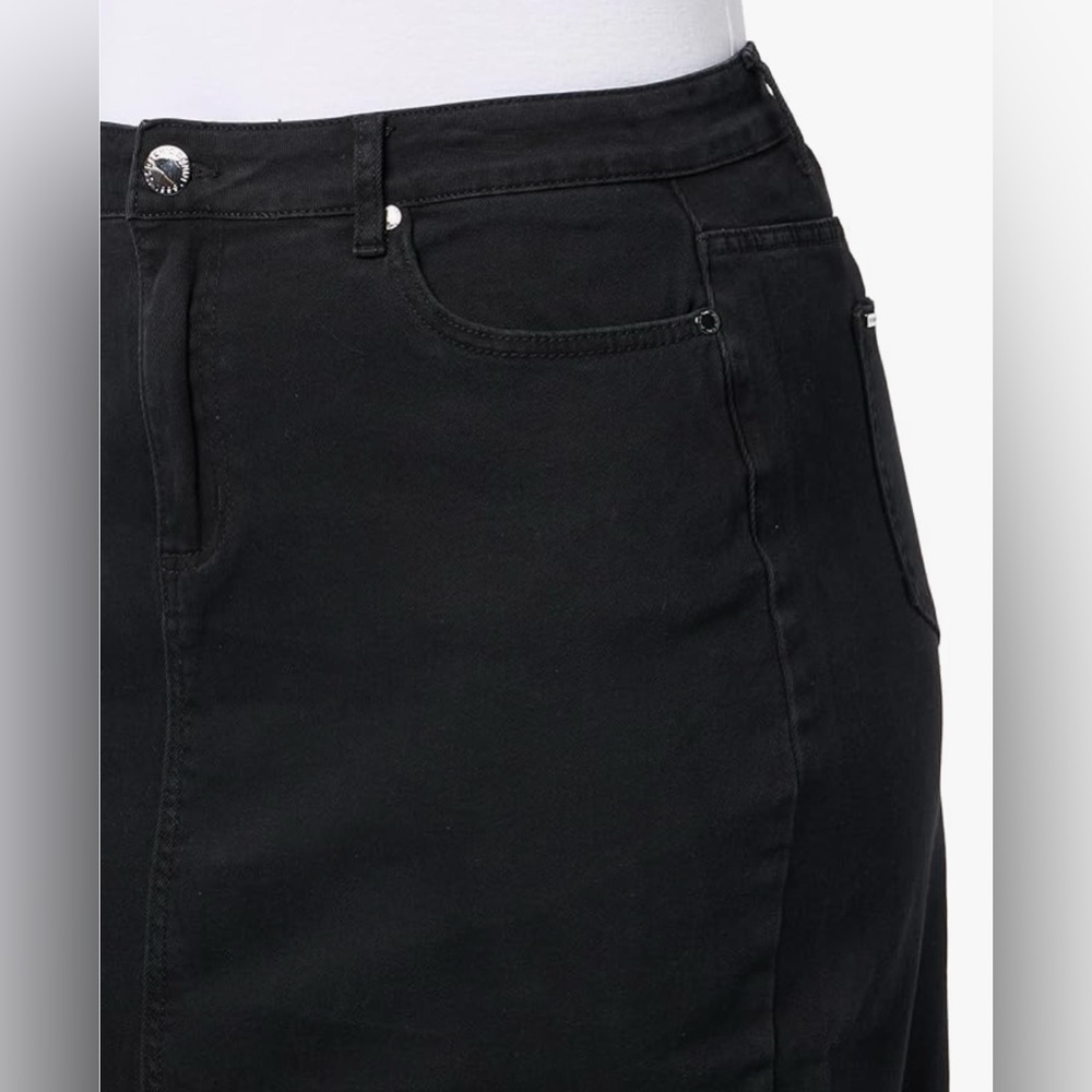 NWT City Chic Black Skirt - Picture 5 of 5